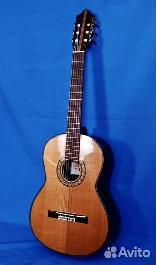 Мастеровая классическая гитара