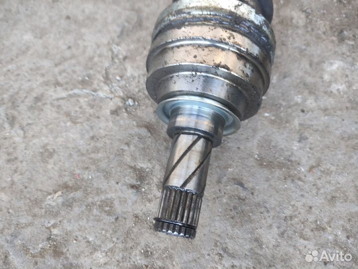 Привод передний правый Opel Vectra B