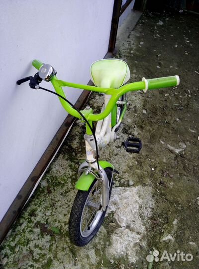 Велосипед детский лет 4х