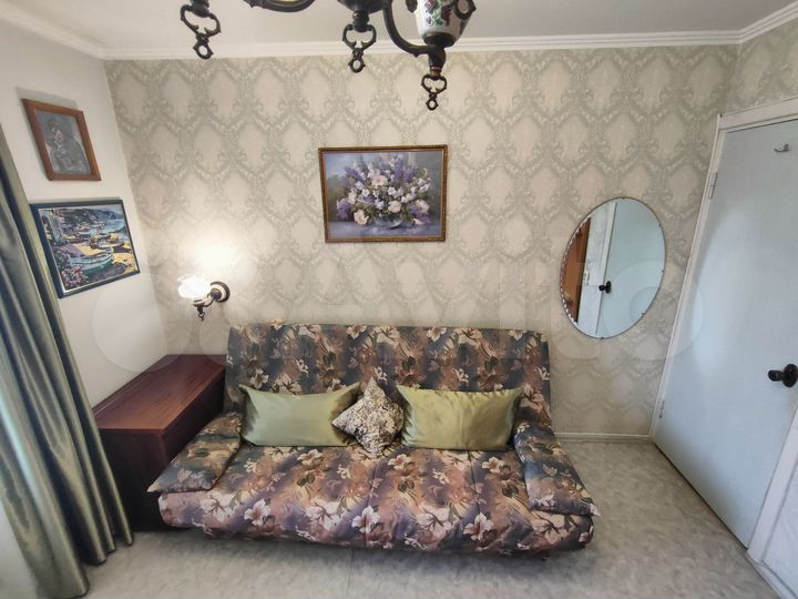 Комната 11 м² в 3-к., 3/12 эт.