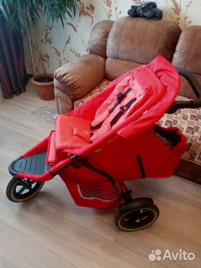 Коляска прогулочная для погодок