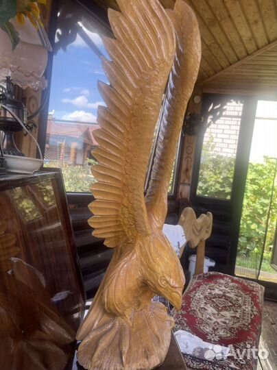 Деревянная фигура Орел