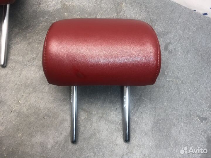 Задний подголовник Stinger