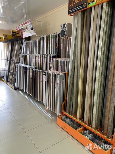 Керамическая плитка, керамогранит,Ламинат