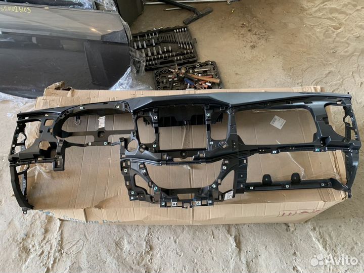 Торпедо Hyundai Creta 2015-Н. В. (84710M0000XMG)