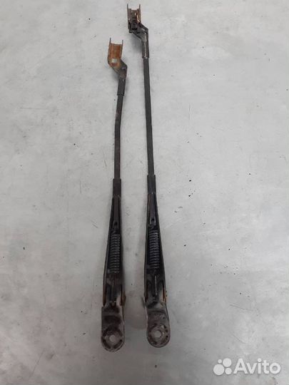 Поводок стеклоочистителя Skoda Fabia 2 (5J) 2008