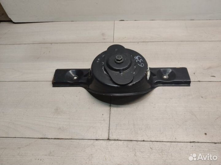 Крепление запаски Mercedes Vito W639