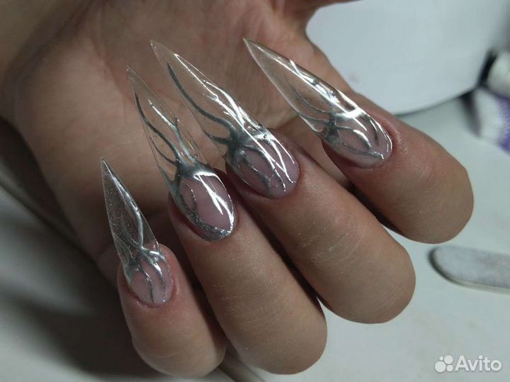 Наращивание ногтей маникюр