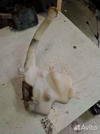 Бачок омывателя с мотором Opel Vectra b Опель