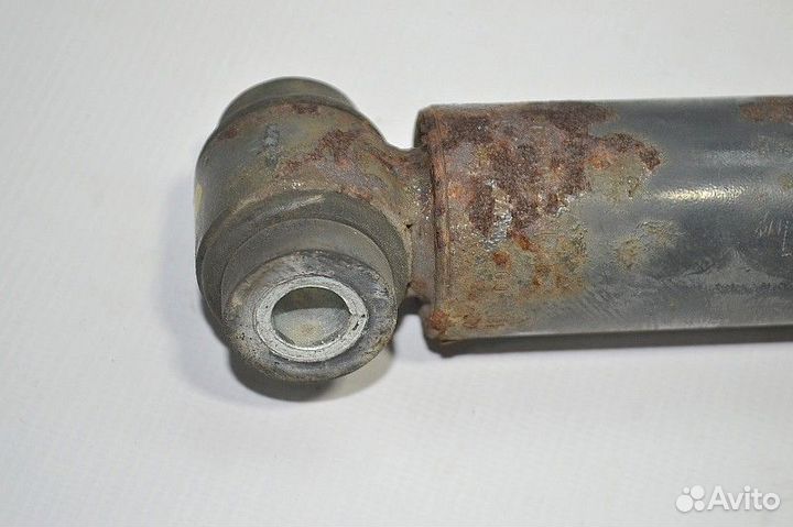 Амортизатор бокового качения кабины, правый merced