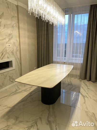 Стол для кафе, ресторана, бара из керамогранита