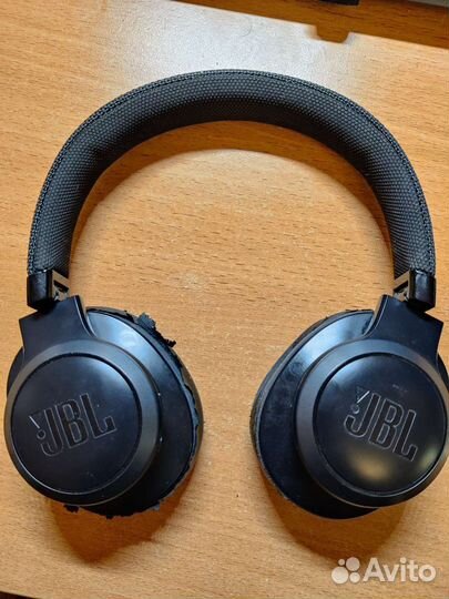 Беспроводные наушники JBL live 500 BT