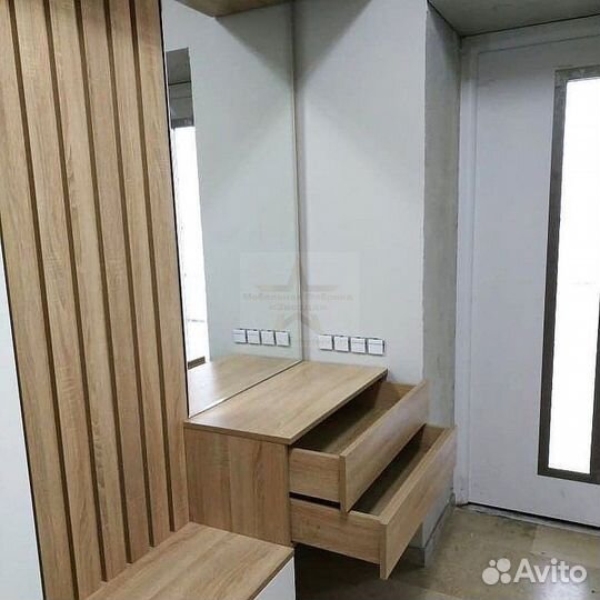 Шкаф