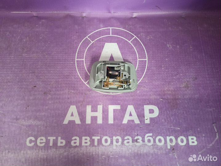 Плафон подсветки салона Mitsubishi Outlander Xl