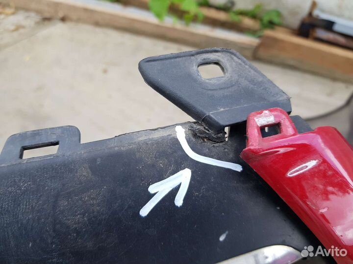 Передний бампер Citroen C4 B7