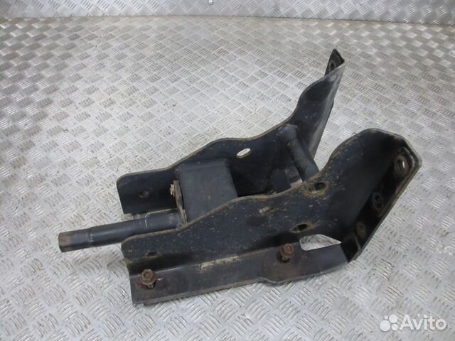 Кронштейн запасного колеса ford DC461A376AB