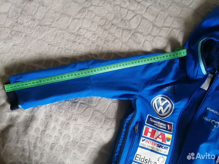 Ветровка Adidas р. 122-128