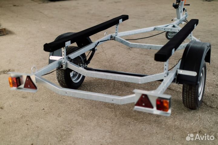 Прицеп лодочный