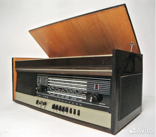 Радиола сетевая ламповая 