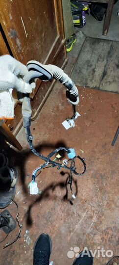 Проводка (коса) передней правой двери Subaru gh/ge