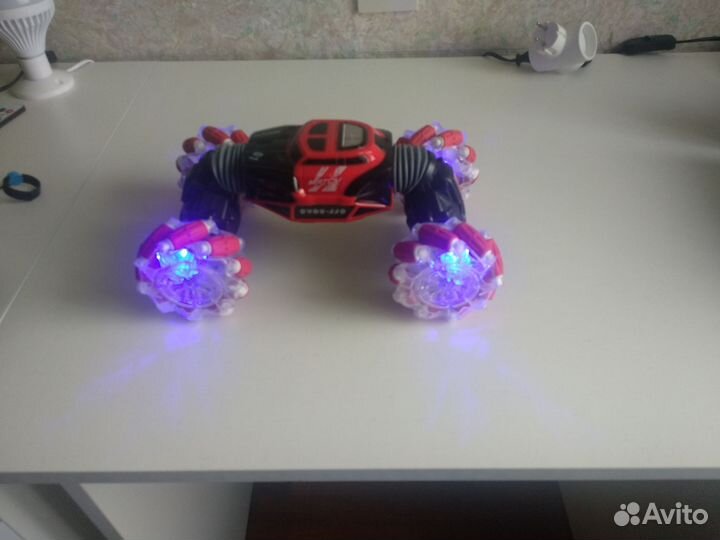 Дрифт машинка перевёртыш Управление жестами