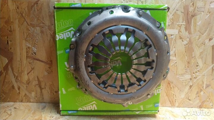 Комплект сцепления valeo LADA largus 1.6