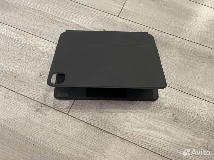 Чехол клавиатура для iPad pro 11