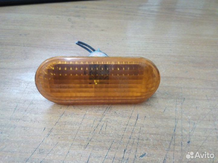 Повторитель на крыло передний Ford C-Max csda 2005