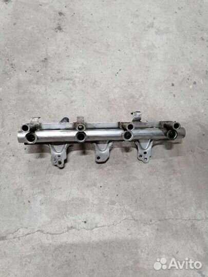 Топливная рампа Шкода Октавия А5 1.8tsi