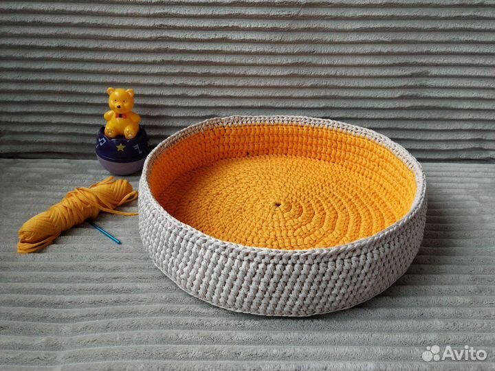 Лежанка/лежак для кошек и собак (ручная работа)