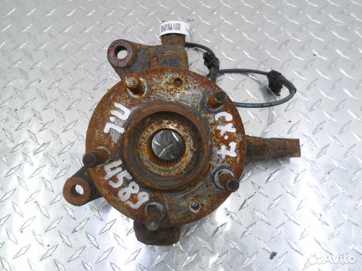 Кулак поворотный левый Mazda CX-7 ER