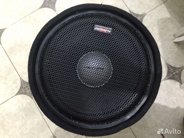 Сабвуфер alphard