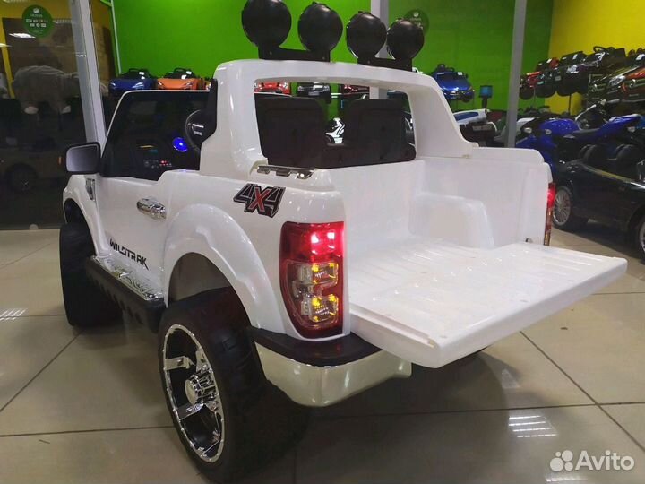 Электромобиль Новый