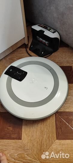 Робот пылесос lg
