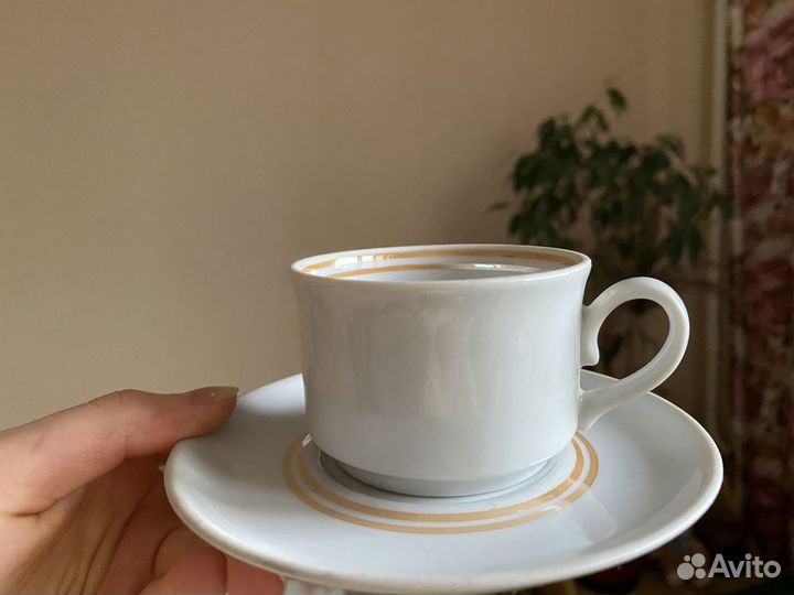 Чашки с блюдцем