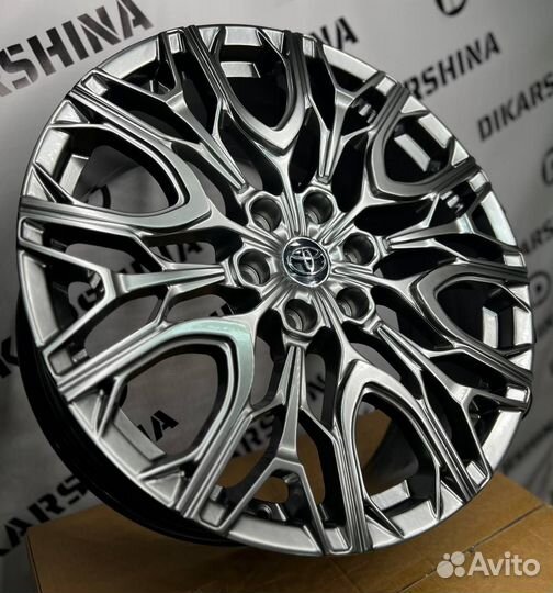 Кованые диски на Тойота Ланд Крузер 300 toyota R22