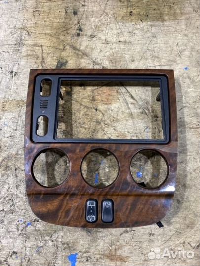 Центральная консоль Mercedes-Benz M-Class W163