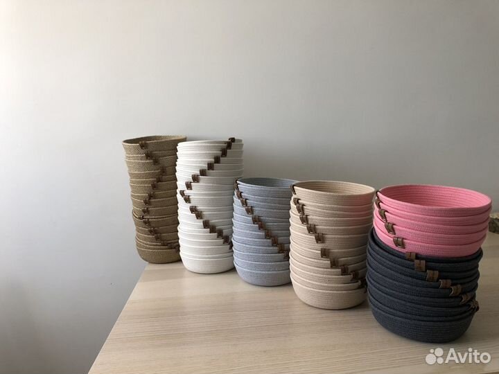 Салфетки на стол, корзины для приборов и хлеба