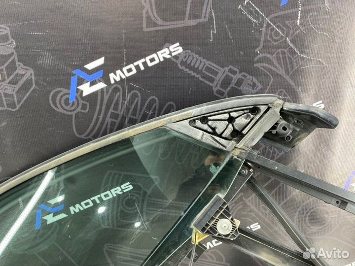 Стеклоподъемник передний правый Audi A4 B6 AMB