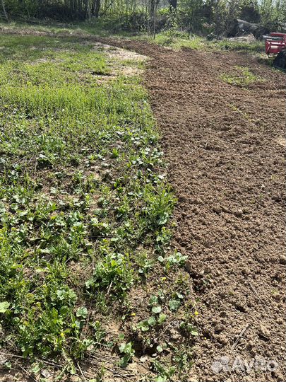 Вспашка земли мини трактором