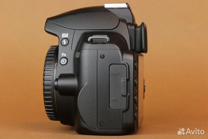 Nikon D3000 (id 67139)