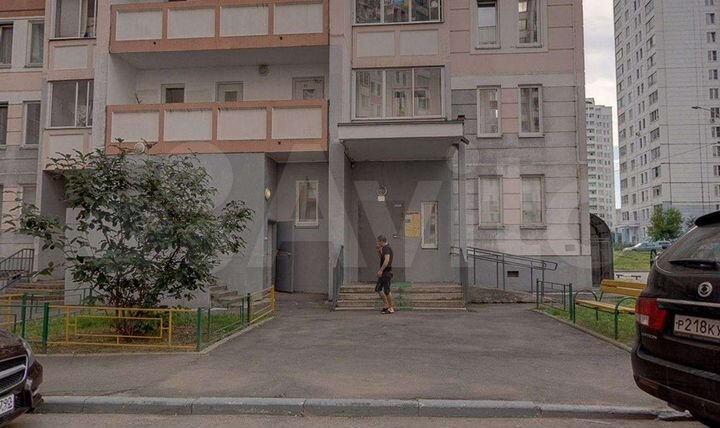 Аукцион: 1-к. квартира, 38,3 м², 6/18 эт.