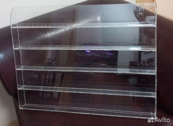 Настенная полочка для лаков