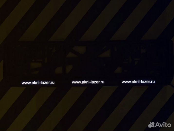 Номерная рамка c вашим лого и дизайном