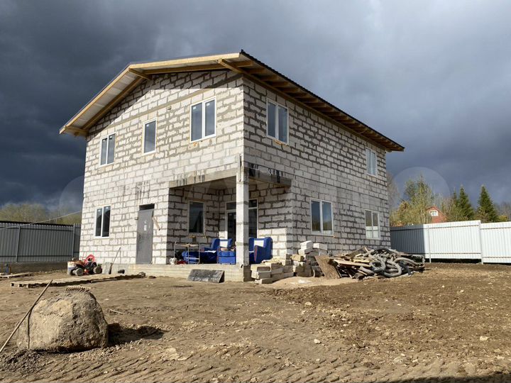 Дом 209 м² на участке 12 сот.