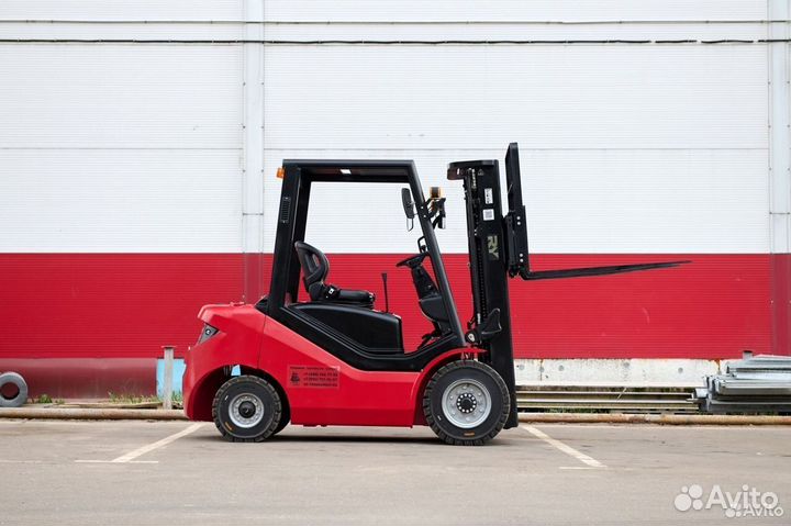 Вилочный погрузчик Royal Forklift C25, 2024