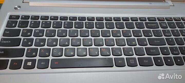 Ноутбук Lenovo