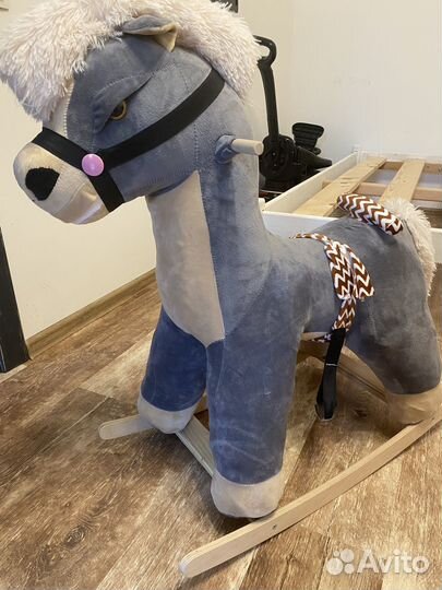 Детская качалка лошадь