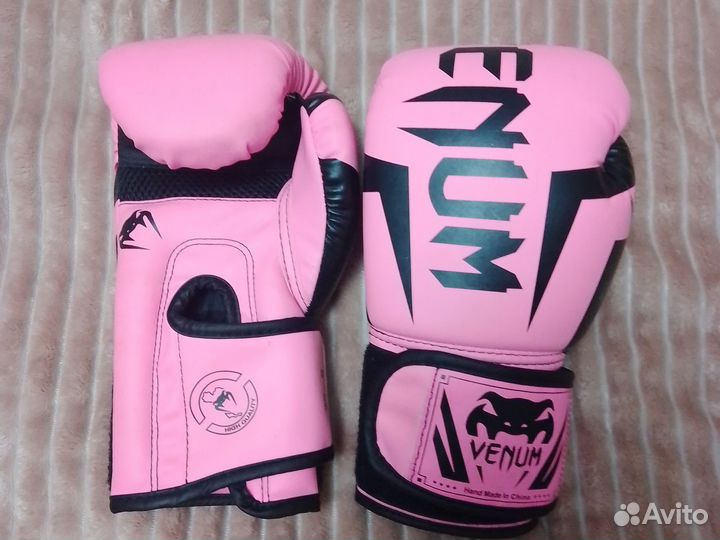 Боксерские перчатки