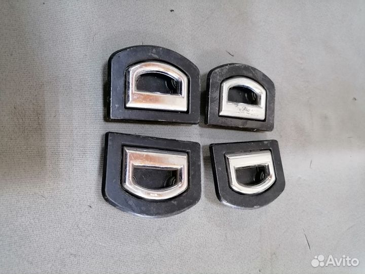 Крючок багажника Volkswagen Passat B5 1999 седан